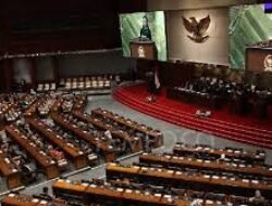 DPR Resmi Menyelesaikan Pembahasan RUU KUHAP di Tengah Gelombang Penolakan Publik